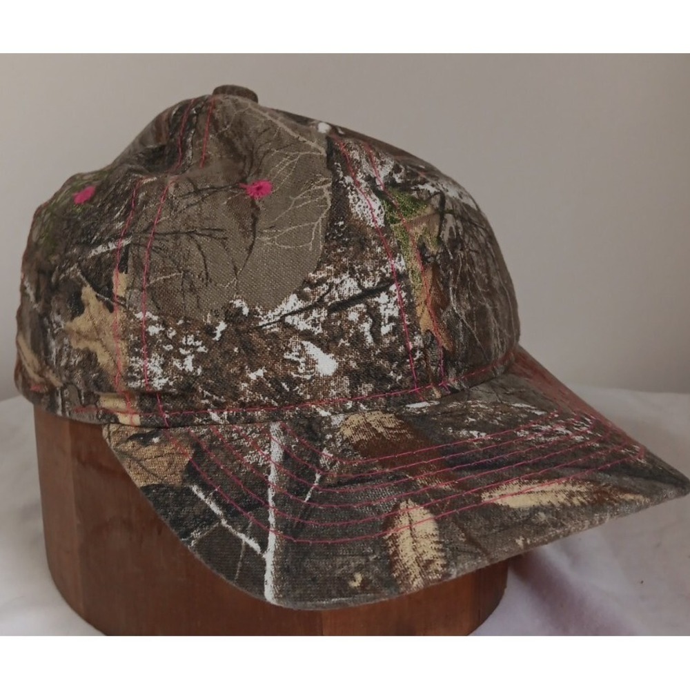 REALTREE Women's Baseball Cap Hat Strap Back Camo Pink‎ Signatures Brand